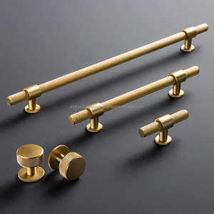 Poignée de meuble en métal architectural conçue pour les applications haut de gamme de tiroirs de cuisine et de placards. - Product Image 2