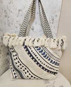 กระเป๋าโท้ทพู่สไตล์โบฮีเมียน กระเป๋าสะพายไหล่ทอลายเรขาคณิตสำหรับการเดินทางช้อปปิ้งทุกวัน - Product Image 1
