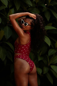 Conjunto elegante para pole dance para mujer, top de cuello alto, cintura alta, ligero, para presentaciones de verano, servicio OEM, personalizado. - Product Image 5