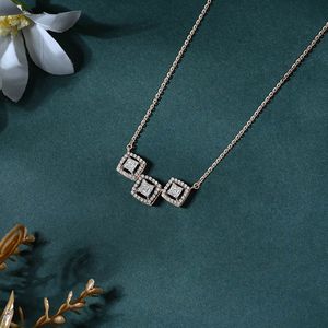 Collier pendentif trèfle triple halo en or rose 14 carats de luxe avec diamants, bijoux raffinés pour femme, cadeau floral d'anniversaire, trio - Product Image 4