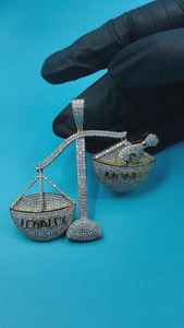 Pendentif personnalisé avec nom, motif 'Loyalty vs Money Scale', en Moissanite Iced Out, style Hip Hop Bling Rapper, en Argent 925 - Product Image 2