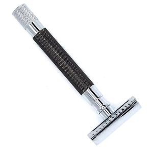 Wholesale Customized Single Blade Safety <b>Razor</b> for <b>Men</b> Face & Body Use Stainless Steel Blade Mirror Polished Finish Wood Handle - Product Image 3