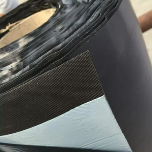 Rouleau de membrane d'étanchéité PE à haute adhérence pour toiture à panneaux galvanisés extérieurs et entrepôts aux États-Unis - Product Image 1