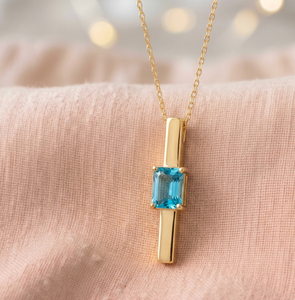Collar con Colgante Cuadrado Azul Plateado en Oro con Letra Personalizada y Cadena de Eslabones Geométricos Minimalistas para Mujer, Regalo - Product Image 1