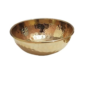 Bol de service en métal doré, design artisanal, pour chocolat, fruits secs, à prix raisonnable - Product Image 5