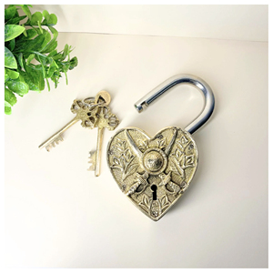 Shield & Sword Royal Brass <b>Padlock</b> High Quality Customization Lock Brass Key <b>Padlock</b> Diary <b>Padlock</b> Heart Vintage Design Patina - Product Image 1