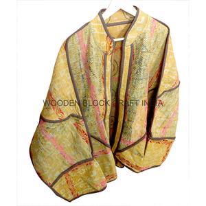 Veste Kantha vintage en coton fait main style bohème, matelassée, taille unique, respirante, pour l'hiver, vente en gros - Product Image 2