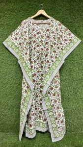 Kaftan Bohème Élégant en Coton pour Femme, Tunique Indienne Florale Faite à la Main, Robe Longue Ample d'Été, Imprimé Vert à Blocs, Séchage Rapide, Idéal pour les Vacances - Product Image 6