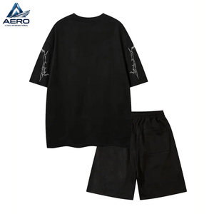 เสื้อผ้าผู้ชายสไตล์สตรีทแวร์ขายส่ง ชุดเซ็ต 2 ชิ้น พิมพ์ลายเสื้อยืดแขนสั้นและกางเกงขาสั้น ชุดลำลองฤดูร้อน ชุดวอร์ม - Product Image 2