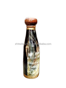 Polished Eco-Friendly Buffalo Horn Handicraft <b>Flask</b> for Medieval Cosplay Outdoor Use with Custom Design Available for Wholesale - Product Image 3