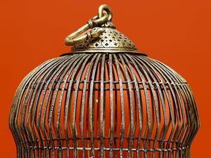 Antique Gold Metal <b>Bird</b> <b>Cage</b> <b>Decorative</b> Vintage Ornate Hanging Birdcage with Intricate Engraved Design for Home Decor - Product Image 3