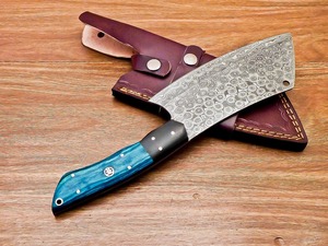 Couteau de chef artisanal personnalisé en acier Damas, manche en bois et corne, écologique, ambidextre, avec étui en cuir - Product Image 2