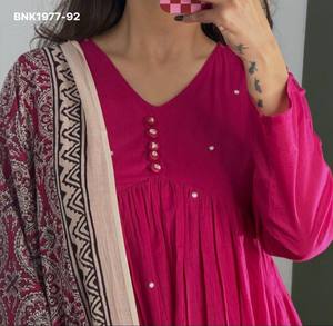 Good Quality Cotton 60-60 with Embroidery Butti A-Line Kurti-Matching Color Pant & Jaipuri Print Mul Dupatta Indian Supplier - Product Image 6