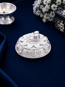 Jaipur Metals – Idole religieuse Vishnu Padam en argent plaqué 999, moulée |   Laiton |   Découpé à la presse |   3,8x3,8x1,5 cm |   20 g |   Vaisselle | - Product Image 4