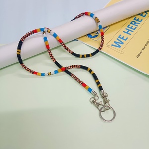 Chaîne de corps artisanale multicolore perlée pour femme, style bohème tribal, durable et confortable, pour clés, téléphone, carte d'identité, idéale pour anniversaire et fête - Product Image 1