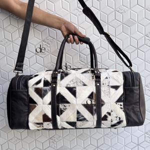 Bolsa de Viaje de Cuero Vacuno de Alta Calidad, Diseño Único Hecho a Mano, Bolsa Unisex Multiusos, Bolsa de Lona Grande - Product Image 1