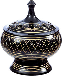 Hermoso Quemador de Incienso de Cono de Carbón Artístico de Latón Negro Sólido Tallado, Soporte para Dhoop Dani y Palo Santo en Múltiples Diseños - Product Image 1