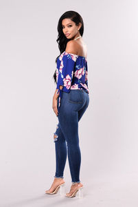 2022 Factory Wholesale Temperament Fashion <b>Stretch</b> Shredded Hollow Pocket Slit Mid Waist Breathable Eco-Friendly <b>Denim</b> - Product Image 5