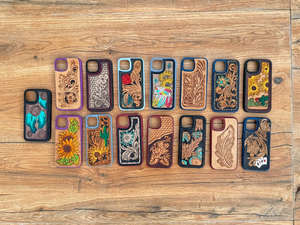 เคสโทรศัพท์หนังทำมือมีสไตล์วินเทจหรูหราคุณภาพสูงลายดอกไม้สำหรับ iPhone 15 PRO MAX - Product Image 3