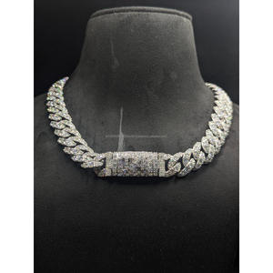 Collier tendance en moissanite et argent sterling 925, style cubain, bijoux de mode pour hommes et femmes par Trisha Jewels - Product Image 1