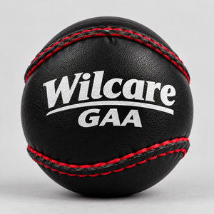Balón de GAA Wilcare de cuero negro con costuras rojas, balón de cuero GAA negro con costuras rojas, balón de GAA de cuero genuino - Product Image 1
