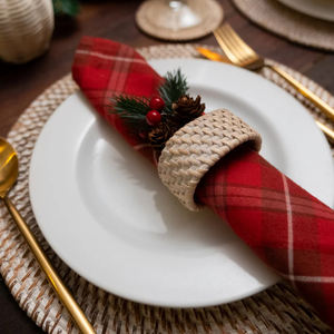 Anneau de serviette en rotin fait main par des artisans, écologique, décoration de table de style bohème, vente en gros, fabriqué au Vietnam - Product Image 4