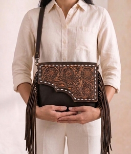 Bolso de Hombro de Cuero Genuino Estilo Bohemio para Mujer, con Flecos Bordados, Correa Única, para Viajes y Compras - Product Image 4