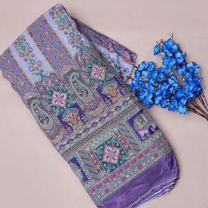 Elegante tela crepé étnica india con patrón Paisley de 54 pulgadas, con bordado de lentejuelas luminosas, en colores lavanda, lila, elefante, pavo real y Daman. - Product Image 3