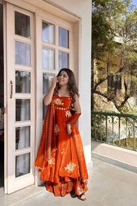 ชุดเดรส Anarkali Kurti สีส้มปักลาย พร้อมผ้าคลุมไหล่ ผ้าโมดอล สำหรับผู้หญิง ชุด Salwar Kameez สำหรับงานแต่งงานและงานปาร์ตี้ - Product Image 6