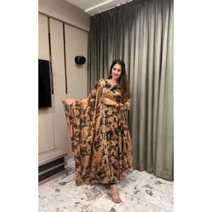 Présentation du nouveau costume Đěsigner Anarkali dans un nouveau style fantaisie UC-1211 - Product Image 2