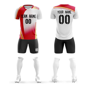 Ensemble de maillots de football personnalisés de haute qualité, maillots de football pour hommes, vente en gros, design par transfert thermique, uniformes de football pour jeunes - Product Image 1