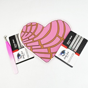 Dernier modèle professionnel de support pour extensions de cils en acrylique rose en forme de cœur, personnalisable, durable, avec support magnétique pour pinces à cils - Product Image 1