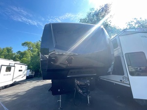 Nouvelle version 2026 Keystone Cougar M-i-d-n-i-g-h-t E-d-i--t-i-o-n 316RLS - Product Image 4