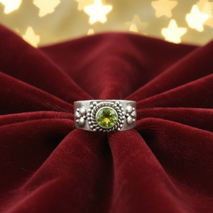 Anillo de Plata de Ley 925 con Piedra Preciosa de Peridoto, Bisel Ovalado con Borde de Cuerda Vintage, Joyería Clásica para Mujer, Chapado en Oro Rosa y Oro Amarillo - Product Image 1