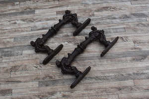 Manija Rectangular Tradicional de Hierro Forjado Iron Nature con Patrón Decorativo y Acabado Pintado para Cercas y Portones - Product Image 3