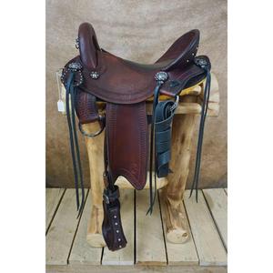 Selle de cheval en cuir véritable résistante à l'eau pour accessoires d'équitation, fournisseur européen d'équipement équestre - Product Image 1