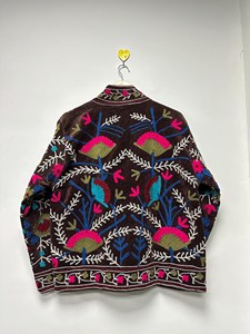 Veste Bohème de Luxe Broderie Suzani pour Femme, Col Montant, Motif Floral, Faite à la Main, Coton Velours, Ouverte sur le Devant, Style Décontracté et Tendance - Product Image 3