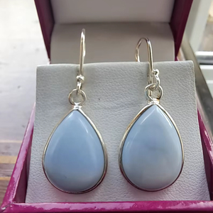 Boucles d'oreilles pendantes en argent sterling et agate bleue, bijoux artisanaux en pierres précieuses, design élégant pour femmes, vente en gros, export - Product Image 1