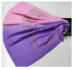 Venta al por Mayor de Bufandas Largas de Viscosa con Estampado Floral Colorido, Estilo Casual de Invierno, Impresión Digital, Precio Bajo - Product Image 2