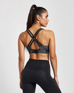 Ensemble de yoga pour femmes avec haut court à manches longues et leggings taille haute, tenue de fitness - Product Image 5