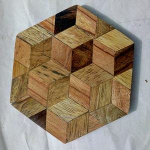 Sous-verre vierge en bois avec encadrement en laiton Améliorez votre décoration de table avec des sous-verres élégants en bois d'acacia - Product Image 2