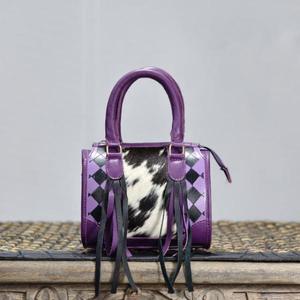 Bolso Speedy de Cuero Morado con Panel de Piel de Vaca y Borlas, Cierre de Cremallera, Bolso Speedy de Lujo - Product Image 1