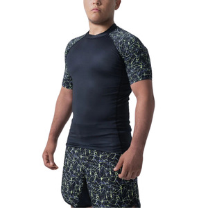 เสื้อคอมเพรสชั่นแขนสั้นลายพิเศษสำหรับผู้ชาย รับผลิตแบบ OEM แบรนด์ส่วนตัว สำหรับออกกำลังกาย ฟิตเนส เทรนนิ่ง ชุดกีฬา จากผู้ผลิต - Product Image 5