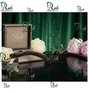 Fronture de luxe en cuir premium avec cristaux en V et diamants, accessoire de bridon pour concours, disponible dans toutes les couleurs et tailles - Product Image 4