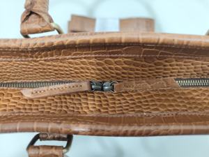 กระเป๋าถือสุภาพสตรีสำหรับธุรกิจปี 2026 กระเป๋าโท้ทขนาดใหญ่ กระเป๋าหนังจระเข้ทำมือ - Product Image 4