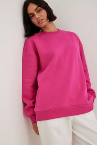 Sudadera Rosa Oversize para Mujer, 100% Algodón, Corte Relajado, Hombros Caídos, Cuello Redondo, Estilo Urbano Esencial, Venta al por Mayor - Product Image 2