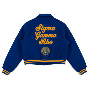 เสื้อแจ็คเก็ตบอมเบอร์ Sigma Gamma Rho รุ่นวินเทอร์ ป้องกันลม ระบายอากาศได้ดี ตกแต่งด้วยลายปักตัวอักษร สไตล์วิทยาลัย สตรีทแวร์ สีน้ำเงิน - Product Image 2