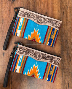 Couverture de selle en cuir usiné à la main de style occidental vintage Pochette à bracelet Vente chaude Sac à main usiné cousu Portefeuille pour femme - Product Image 3