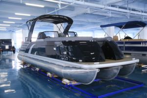 Venta al por mayor de bote pontón deportivo de 27 pies con techo de liberación rápida, casco de aluminio de alta calidad, yate de lujo - Product Image 2