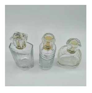 Botella de Perfume Cuadrada Vacía Hecha de Vidrio Transparente Disponible en Tamaños de 30 ml, 50 ml y 100 ml Diseñada para Almacenamiento Recargable - Product Image 2